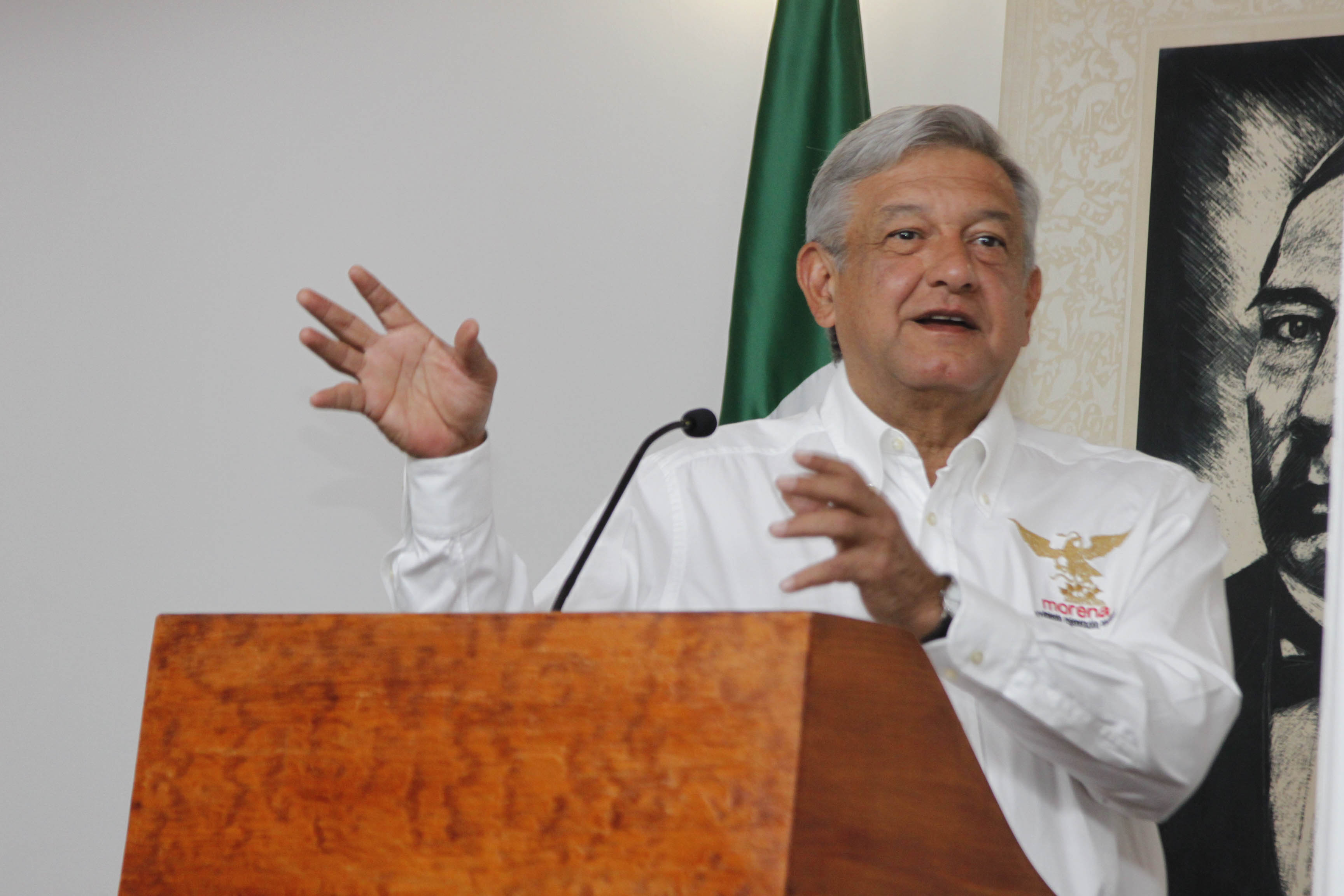 15 abril 2012 , conferencia de prensa AMLO, Ciudad de México 2