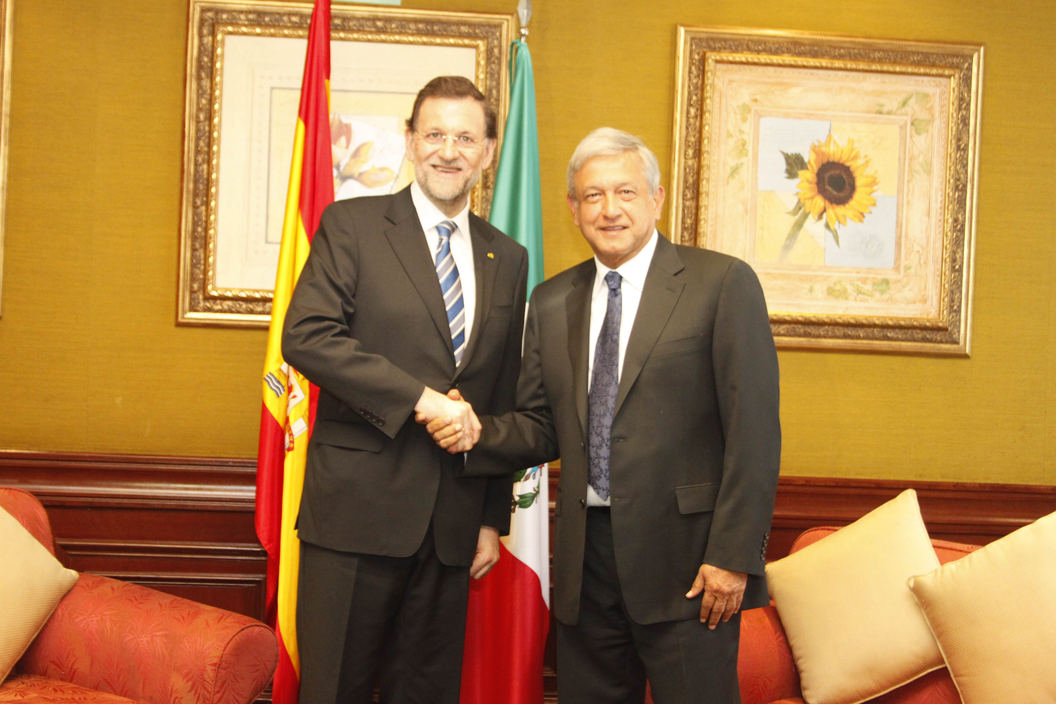 López Obrador con Mariano Rajoy 5