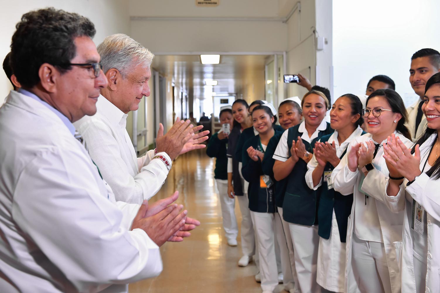 Presidente supervisa hospital en San Cristóbal de las Casas; benefician  programas de bienestar a chiapanecos – AMLO