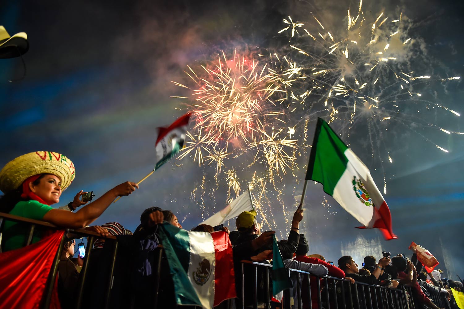 Fotogalería Del 209 Aniversario De La Independencia De México Amlo 9137