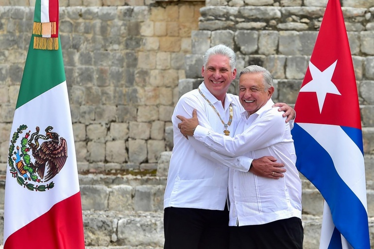 2023-02-11 Presidente AMLO - Condecoracion Orden Mexicana del Aguila Azteca al presidente de Cuba - Campeche - Foto 01