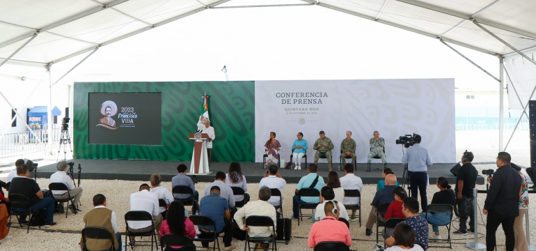 2023-10-06 Presidente AMLO - Conferencia de prensa matutina - Quintana Roo - Foto 08