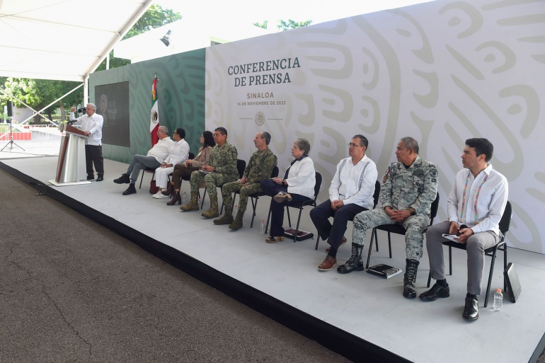 2023-11-14 Presidente AMLO - Conferencia de prensa matutina - Sinaloa - Foto 11