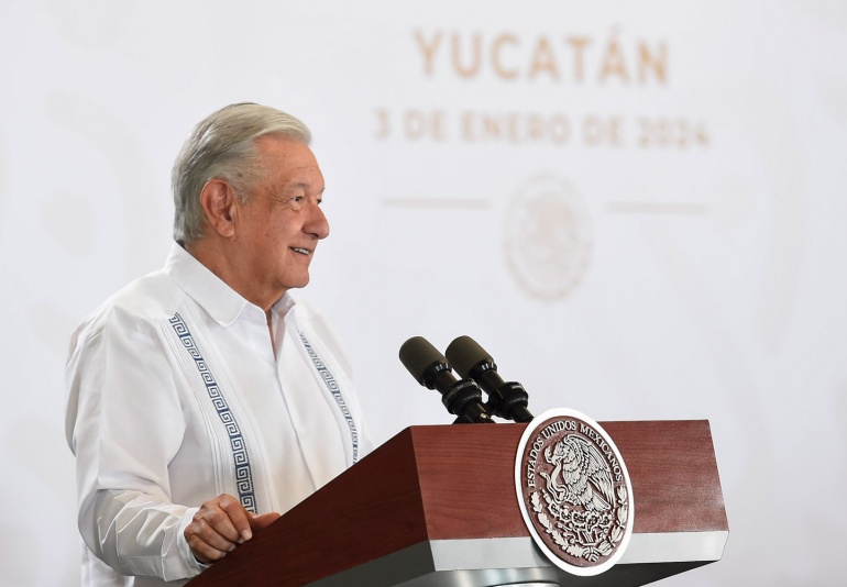 2024-01-03 Conferencia de prensa matutina - Yucatan - Foto 06