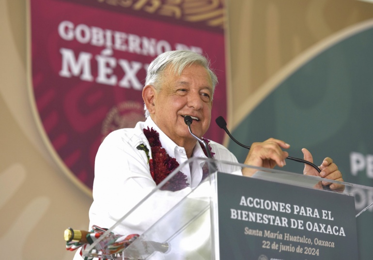 2024-06-22 Presidente AMLO - Acciones para el bienestar de Oaxaca - Huatulco - Foto 19